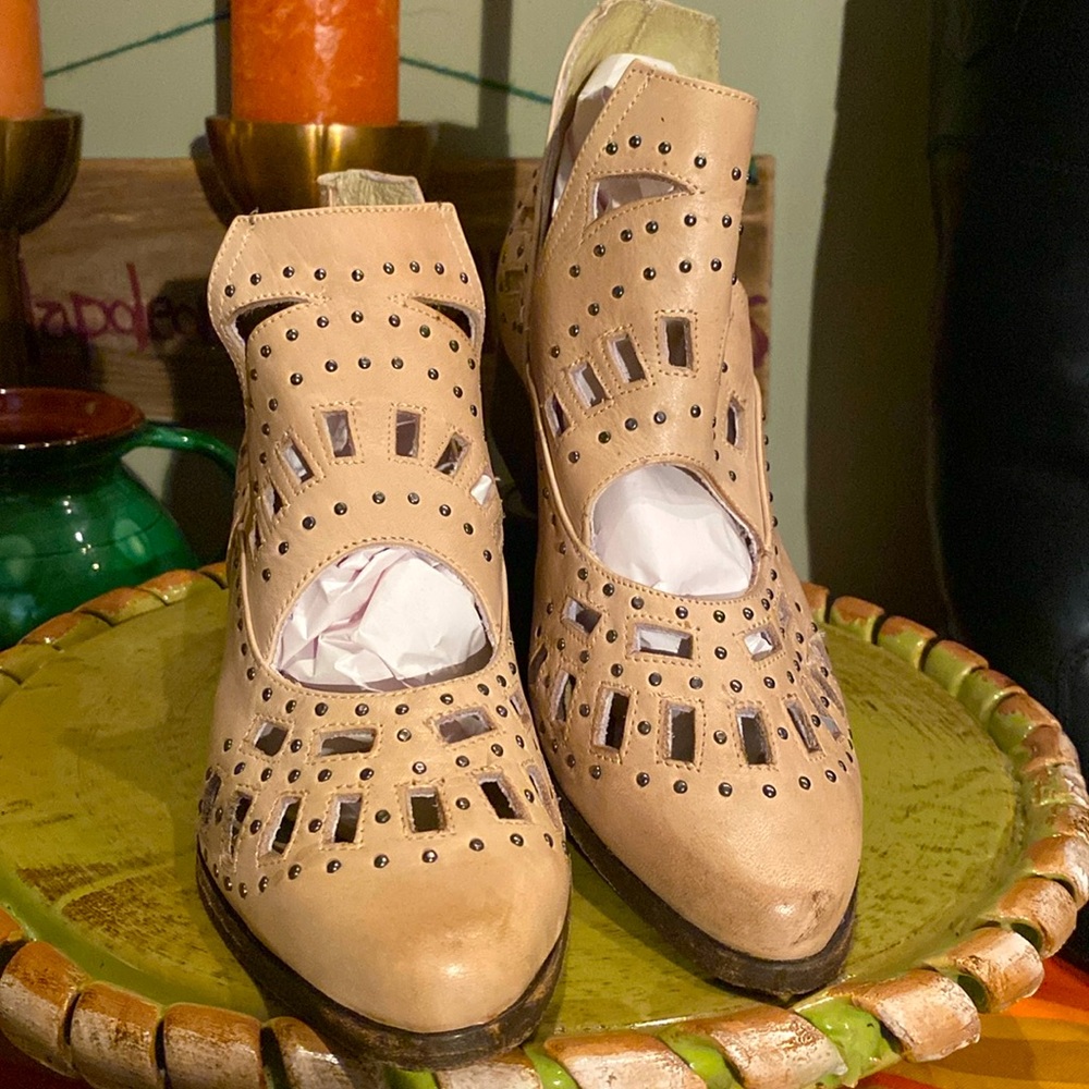 Sbicca Navarro Studded Leather Booties - 6.5 M